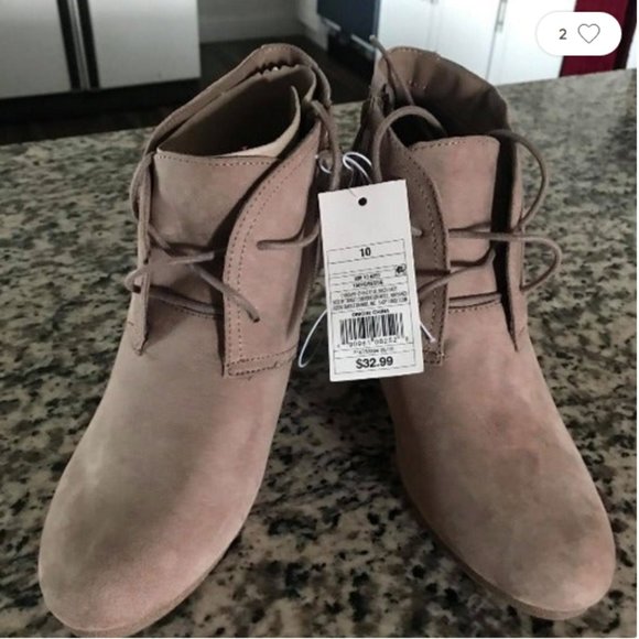 Universal Thread “Bessie” Ankle Boots 10 - Picture 1 of 4